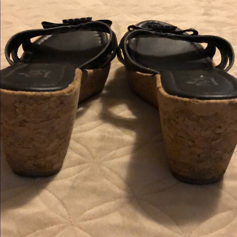 Shoes - Picture 3 of 4